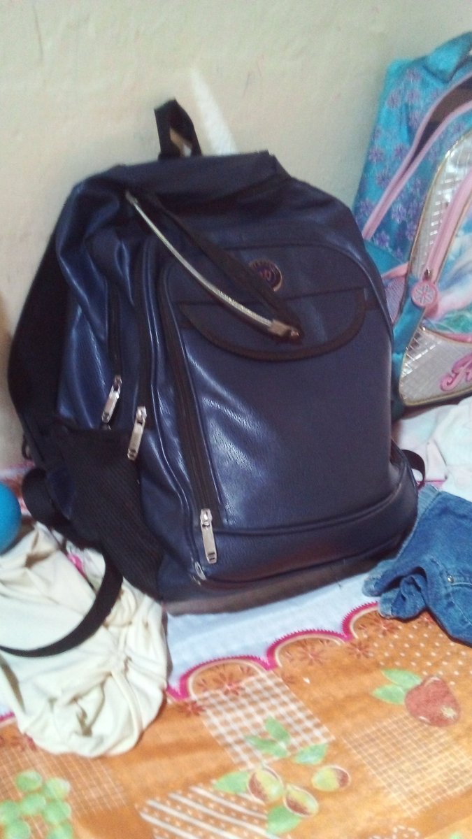 Já Estamos No Segundo Semestre E Minha Mochila Já Quebrou😭😭😭.