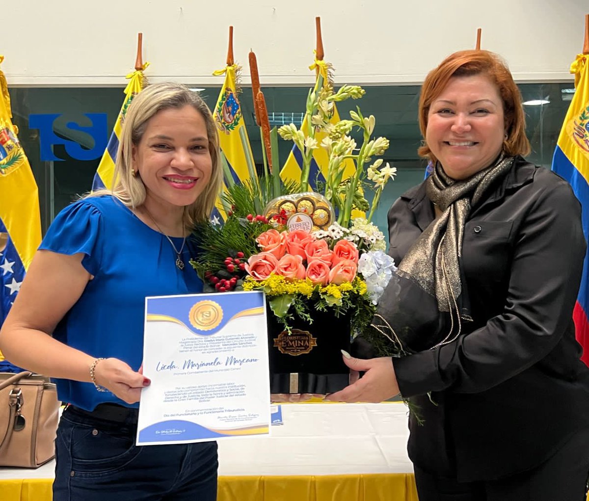 Marianela_PSUV's tweet photo. Participamos como jurado en la actividad “Tengo Talento TSJ”, como parte de su celebración, en la que fuimos testigos de toda la versatilidad, ingenio, y carisma de los trabajadores tribunalicios. @NicolasMaduro @OviedoPSUV @mersanchezr #VenezuelaYTürkiyeUnidas https://t.co/O7vnztu0DH