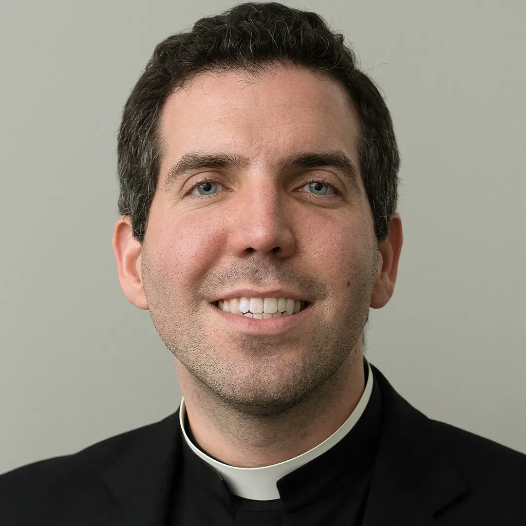 MidwestJesuits's tweet photo. Please pray for Nicholas Albin, SJ, one of six Midwest Jesuits who will be ordained to the priesthood on June 10 in Milwaukee. A @XavierU alumnus, as a #Jesuit he’s served migrants on the US-Mexico border and taught at @WalshJesuit. https://t.co/zXwLegndXb https://t.co/le96rAVqC0