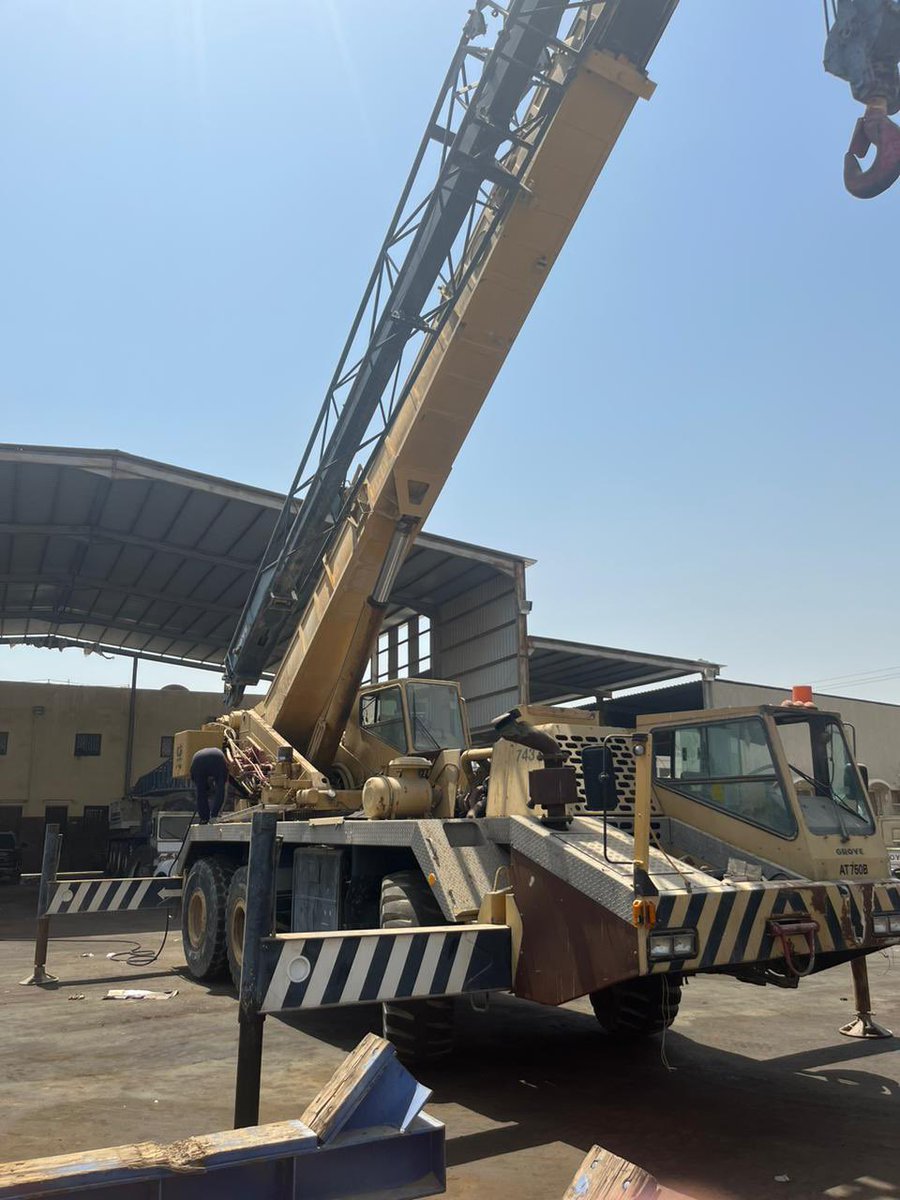 M7764A's tweet photo. ونش 50 طن جروف
الموديل 1990 
مكينة واحدة 
 المطلوب 150 https://t.co/eIl7NErxqv