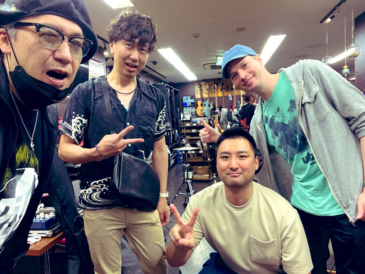 wataru_mad55's tweet photo. @PotatoSnooze 久しぶりのスタジオリハで久しぶりの面子に偶然会って嬉しかったなー
#MAD55
#snoozepotato https://t.co/l1v4fnpKGw