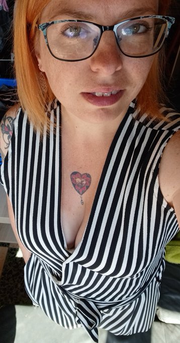 Belle journ&eacute;e a vous 😘 https://t.co/2x1kZHL0E7<a href="/tag/lingeriemodel"class="tags"><span>#lingeriemodel</span></a><a href="/tag/lingerieaddict"class="tags"><span>#lingerieaddict</span></a><a href="/tag/sexytattoos"class="tags"><span>#sexytattoos</span></a><a href="/tag/mymfans"class="tags"><span>#mymfans</span></a>