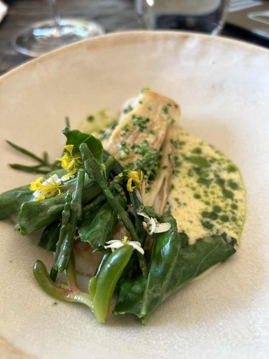 MeatOneVegBlog's tweet photo. Lunch at Grace and Savour was exceptional. Nothing really to add to that. What a place @davidtaylorchef and his team have created. https://t.co/5zzOF1kAPm