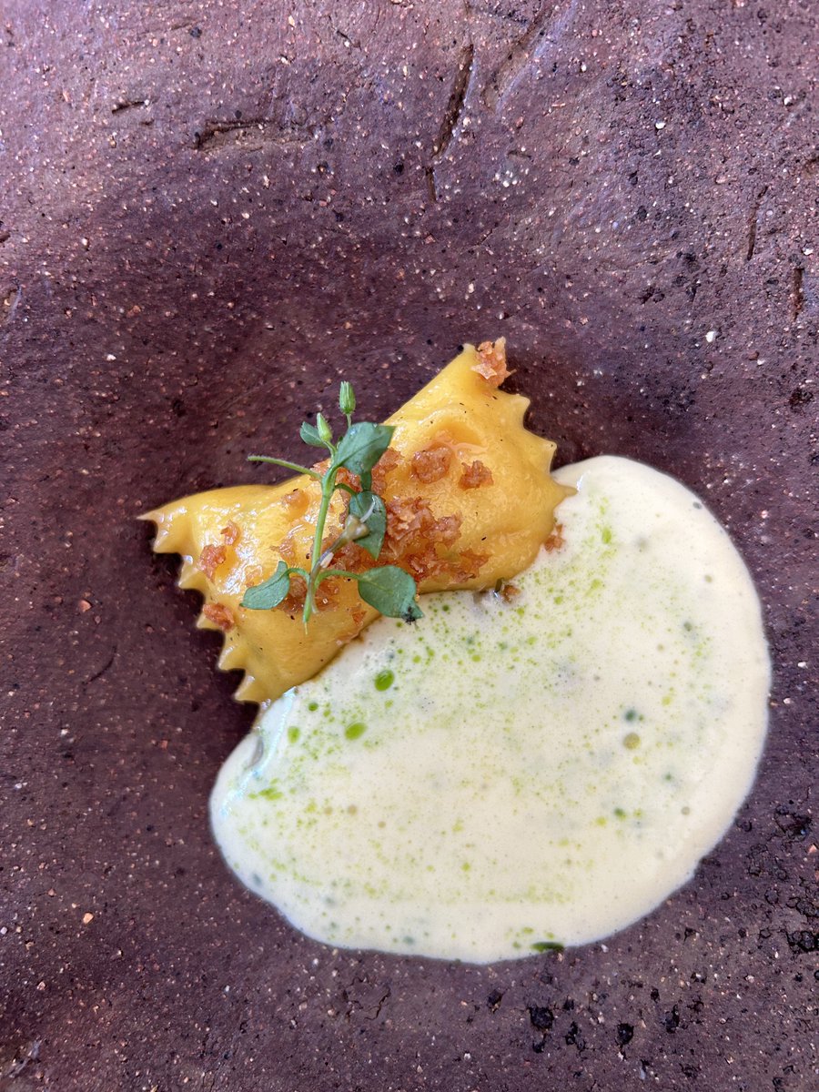 MeatOneVegBlog's tweet photo. Lunch at Grace and Savour was exceptional. Nothing really to add to that. What a place @davidtaylorchef and his team have created. https://t.co/5zzOF1kAPm