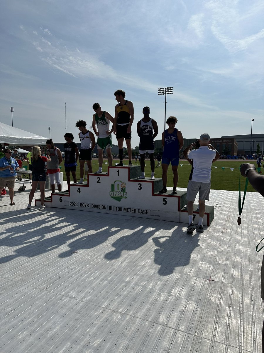 In the boys 100 meter dash, Anna senior Justin Richards places 2nd with a time of 10.81 seconds.

Allen East senior Jacob Hershberger 5th with a time of 10.94