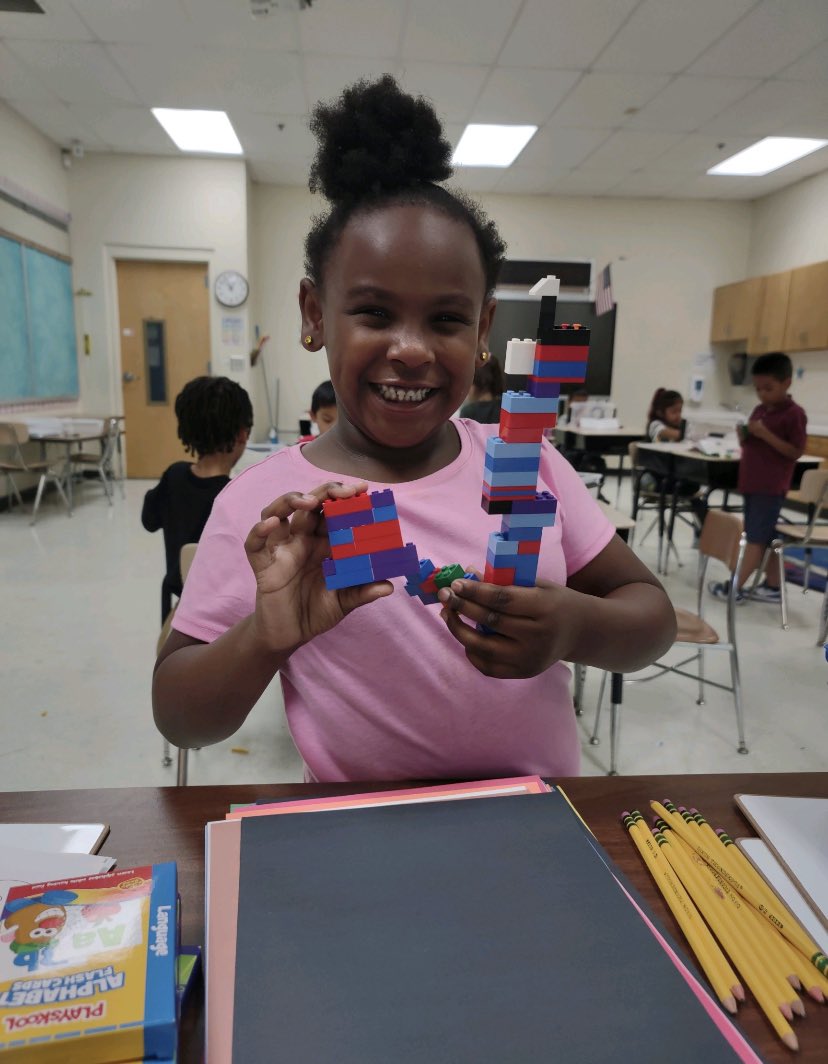 skillset_lyons's tweet photo. Week1# Summer Learning, fun and friends: Promising Scholars 2023. LEGO are a great way for students to engage in engineering practices at a young age. 🦅At Stratton Elementary School- We're ready for it all. @ExtLearningMNPS @drjoimitchell @MetroSchools 
#Summerlearning🍎 https://t.co/HTvIQXdyZw