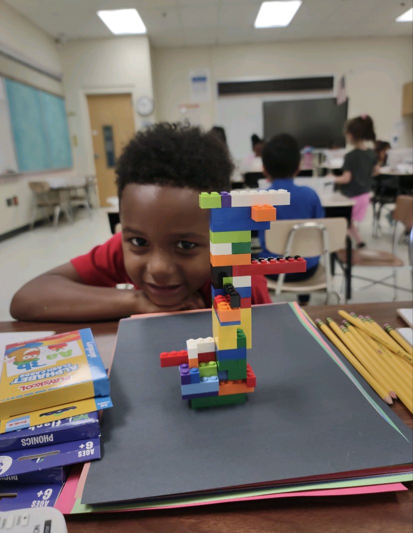 skillset_lyons's tweet photo. Week1# Summer Learning, fun and friends: Promising Scholars 2023. LEGO are a great way for students to engage in engineering practices at a young age. 🦅At Stratton Elementary School- We're ready for it all. @ExtLearningMNPS @drjoimitchell @MetroSchools 
#Summerlearning🍎 https://t.co/HTvIQXdyZw