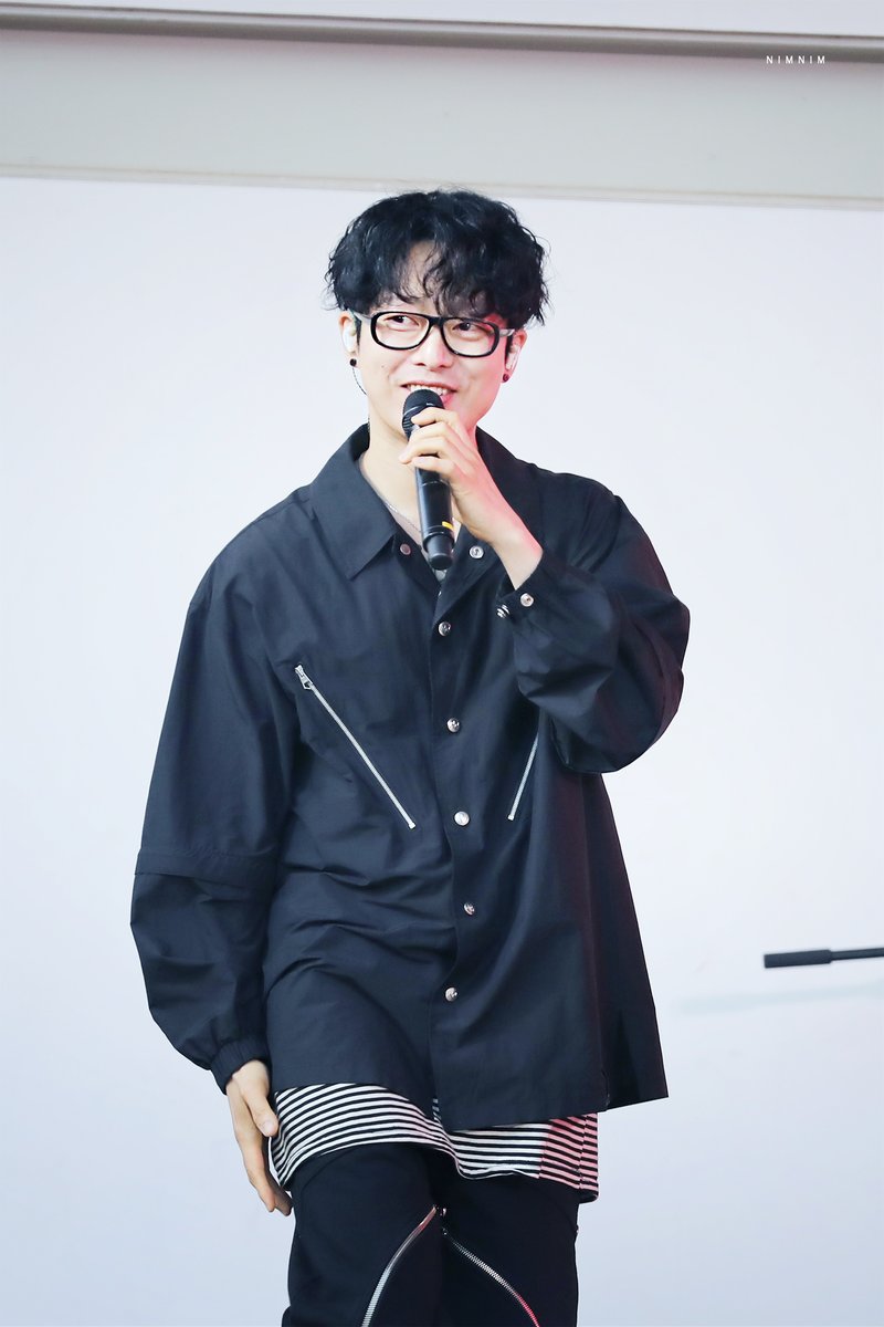 230603 안정re플레이뮤직페스타 #국카스텐 #하현우 

무대 오르기 전/후 갭차이가너무 크다🥹