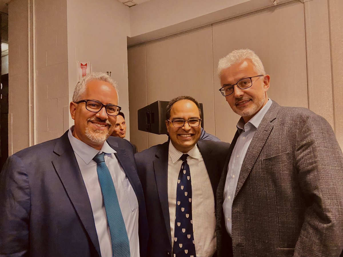 #ASCO23 🙌 Epic #MPNSM reunion ➡️ Discussing together the future of MPN field moving beyond JAK inhibitors from two of the original co-founders of the modern targeted era !! 👉 New Directions & Novel Agents  & Combinations 💡 @mpdrc @doctorpemm #SergeVerstovsek | @harrisoncn1
