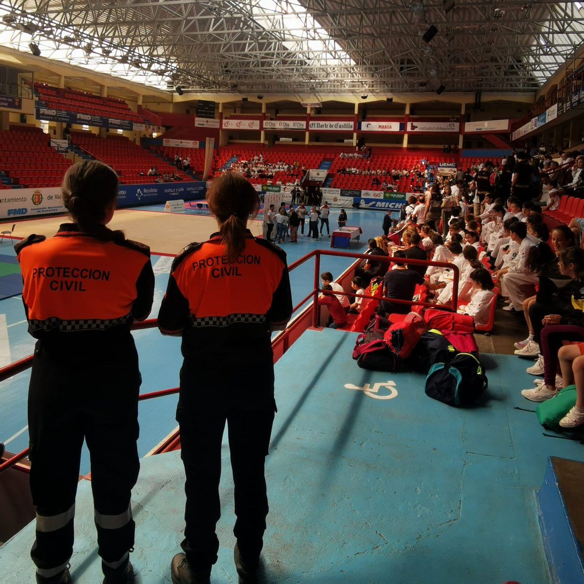 🥰 ¡Punto final al #DíaOlímpico!

❤️ Ha sido una gran jornada de deporte y valores olímpicos el que hemos vivido. Salud, juego limpio, perseverancia, respeto y espíritu deportivo, algunos de los aspectos promovidos entre miles de jóvenes.

¡Gracias a todos!

📸 <a href="/apcvalladolid/">Protección Civil Valladolid</a>