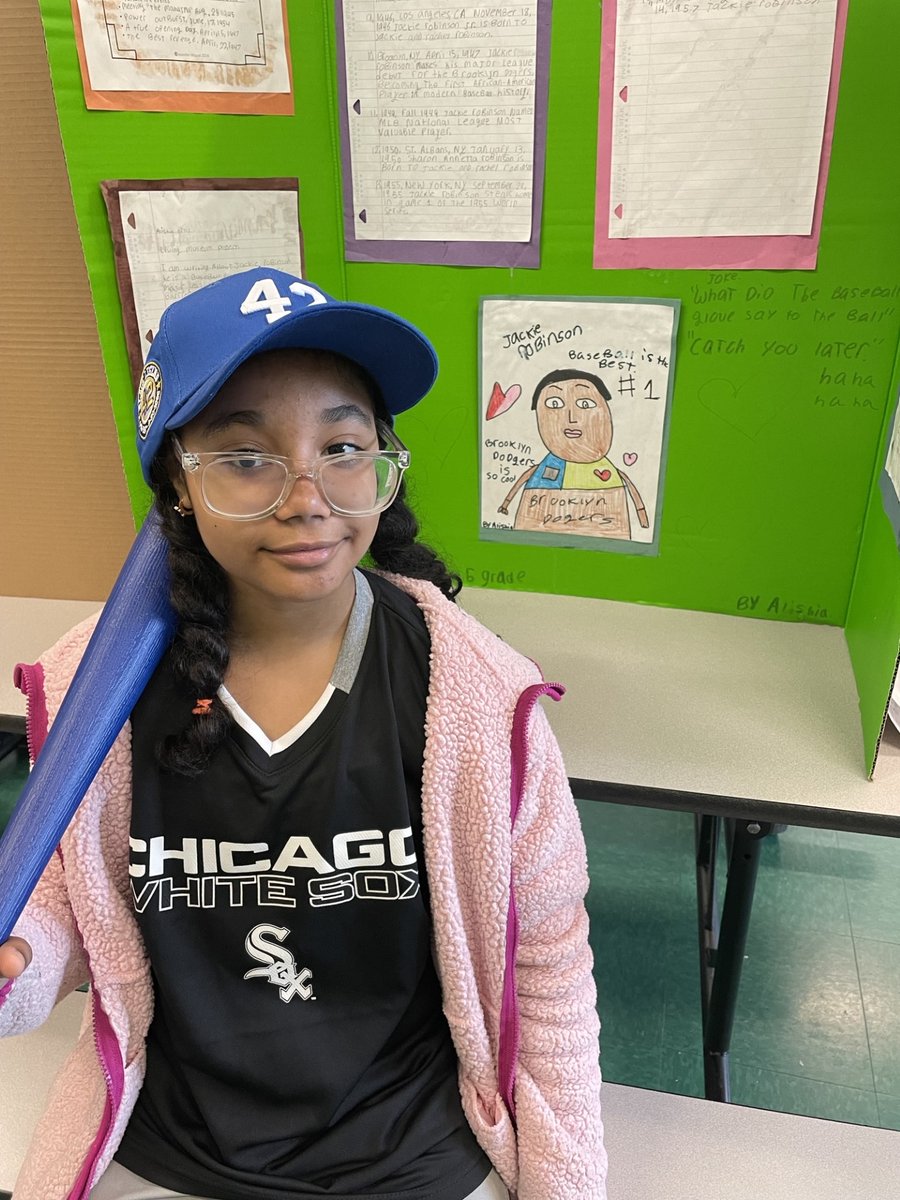 PS232QStrong's tweet photo. PS232Q Strong - Our 5th graders did such a great job this year on "Living Museum Day"! We met Jackie Robinson, Lucille Ball, Coco Chanel, and Amelia Earhart! Their parents were impressed! @D27NYC https://t.co/AskzbC0G5a