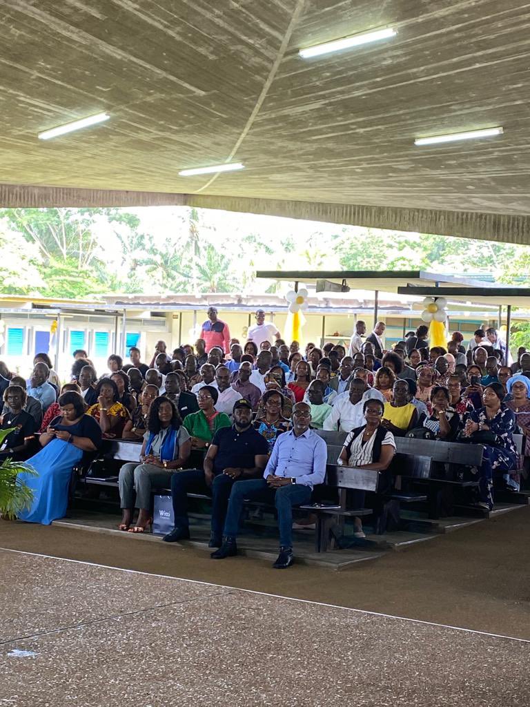 wittifinancesci's tweet photo. Ce samedi 3 juin, Witti Finances Côte d’Ivoire collabore avec la Fête d'Excellence et du Mérite organisée par le Lycée Sainte Marie de COCODY, autour du thème "les mathématiques en scène".

#wittifinances #wittifinancesci #wittici #alisma #abidjan #cotedivoire #ci225 https://t.co/rMLydzlw2F