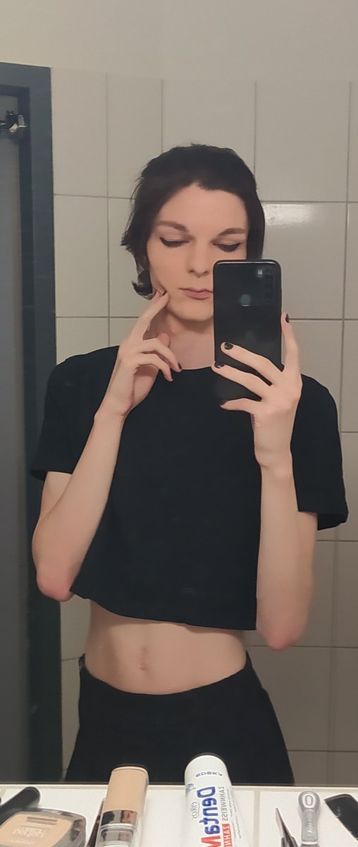 mz_femboy's tweet photo. First post, hello twitter! 💞 https://t.co/7HoutKryH2