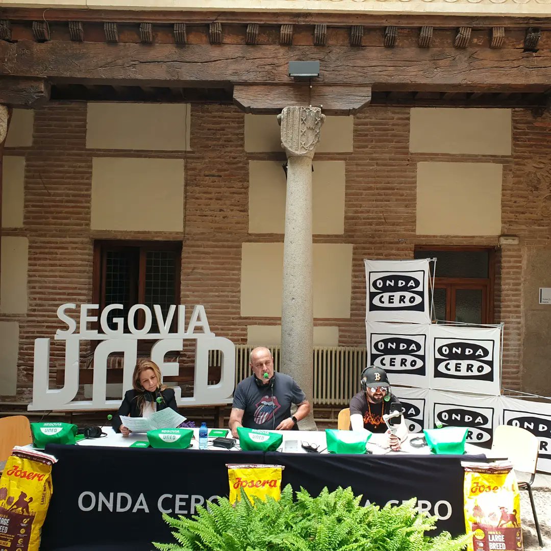 ✅Primera Jornada del Curso "TENENCIA RESPONSABLE DE ANIMALES DE COMPAÑÍA

¡Seguimos! Retransmisión en directo del programa de <a href="/ondacero/">Onda Cero</a> <a href="/CPG_radio/">Como el Perro y el Gato (Onda Cero y Melodía FM)</a> 🎧

Un lujazo de lugar, con unos profesionales increíbles 🙌🏼
<a href="/carlosmascotero/">Carlos Rodríguez</a> <a href="/io_almagro/">Ío Almagro</a> <a href="/IvanCortesRadio/">Iván Cortés</a> @Angladavet