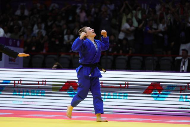 Trois podiums pour les Bleus au Grand Prix du Tadjikistan dont l'or pour Pinot: La deuxième journée du Grand Prix de Douchanbé au Tadjikistan a souri aux Français avec trois médailles : en or pour Margaux Pinot (-70kg), en… ** martialnet.it dlvr.it/Sq5JzX