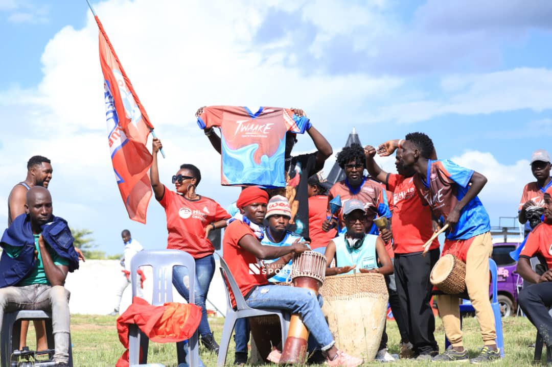 NnalubaaleS's tweet photo. …and @VipersSC fans enjoyed the win as their team became a Ssalongo.

#GoLocal ⚽️ #IgniteYourColour #Twaake https://t.co/yQHSNC4AnF