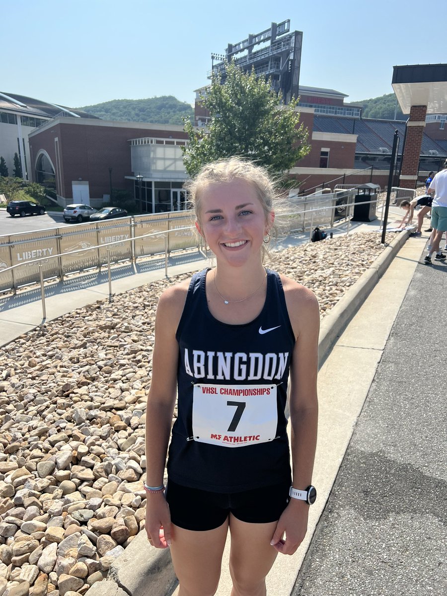 tracksburg's tweet photo. Makaleigh is the 3200m STATE CHAMPION for the second year in a row!! Amanda finishes 3rd!! https://t.co/CA0MmGSE4B