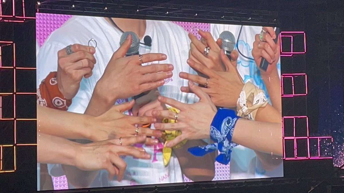 1ovesign_'s tweet photo. 드림쇼 앙콘 뿌숨 🌻
해찬아 생일 축하해 !♡ https://t.co/pht0HUzmIk