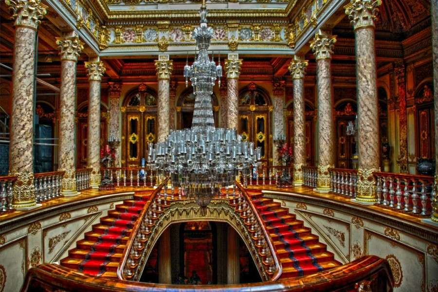 yurtseverkan's tweet photo. Dolmabahçe Palace
Dolmabahçe Palace, located on the shore of the Bosphorus, promises you perfect frames that include the European side. Then let this be one of the places that decorate your list of places to take photos in Istanbul. https://t.co/bteW0D73Id