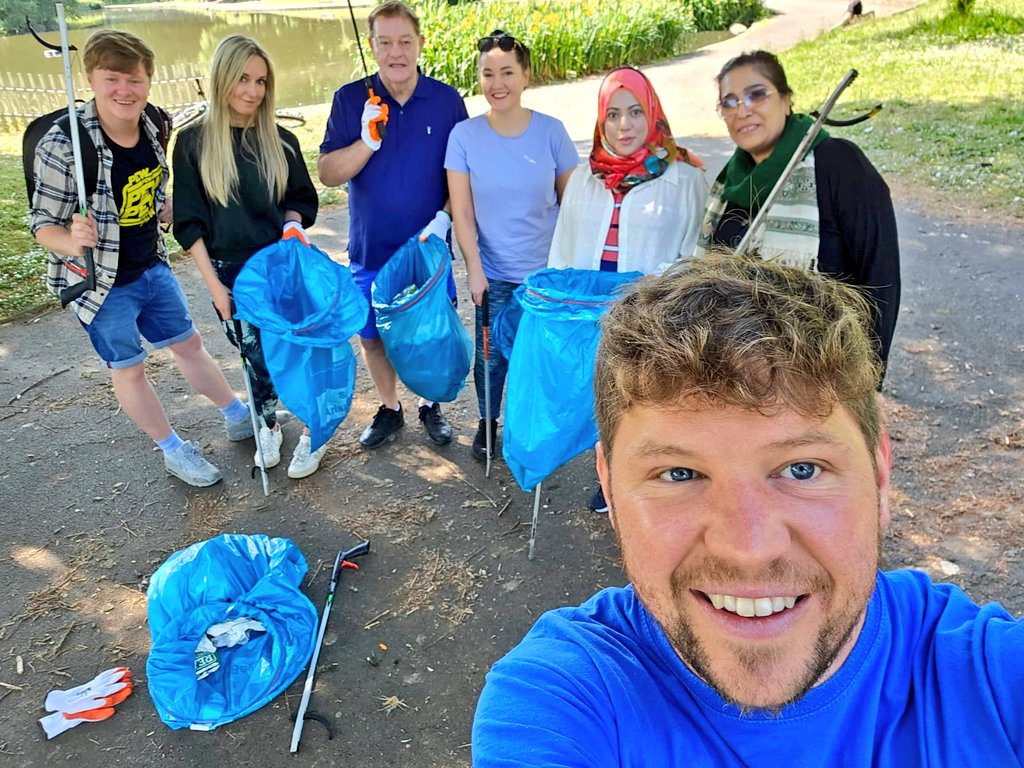 Be part of the solution, not the pollution, litter pick in Wythenshawe with a great and energetic team of <a href="/McrLabour/">Manchester Labour 🐝</a> 
<a href="/JonConnorLyons/">Cllr Jon-Connor Lyons 🐝</a> <a href="/patkarney/">Pat Karney</a>
 <a href="/davidgmarsh/">Cllr Dave Marsh</a> <a href="/CllrAngelaMoran/">Angela Moran</a> <a href="/CllrSLynch/">Sam Lynch</a> <a href="/Bano110WR/">Bano110_WR</a> <a href="/UKLabour/">The Labour Party</a> <a href="/CllrSuzanne/">Suzanne Richards</a>
