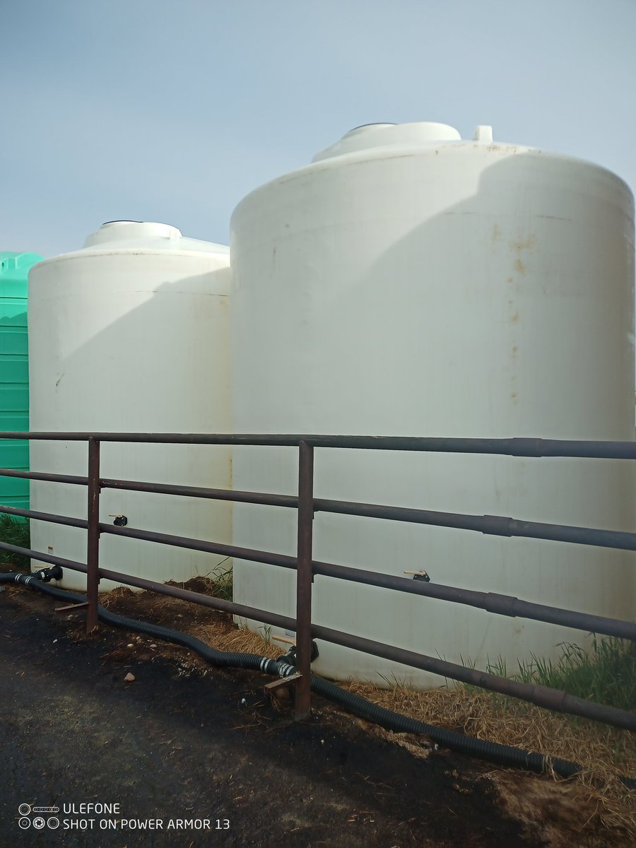 SolickSeeds's tweet photo. If anyone is looking for some 10,000 gal poly tanks for liquid fertilizer or melting down 46-0-0
I have a couple available. Also a 6000 gal not in pictures. Steel phos tank will be for sale aswell. 
DM for details. https://t.co/qji6YfRM9Q