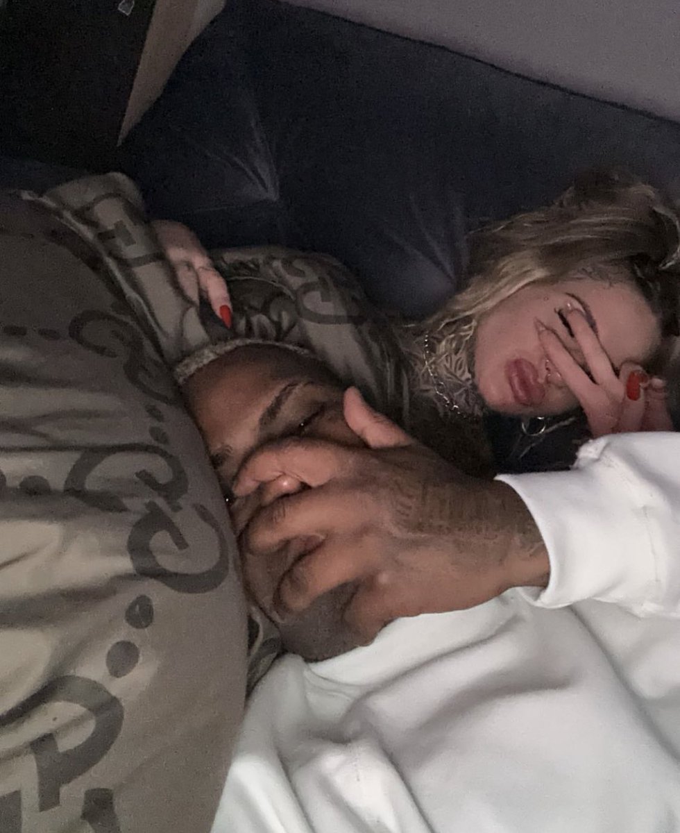 🤭