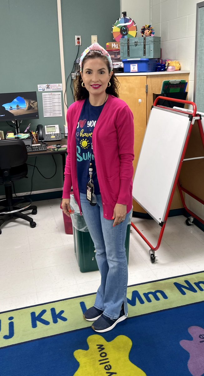 IsaacGaitan6's tweet photo. Just like that another school year down and an end to an era @NISDWanke for my wife @GaitanJeanne One of the last original hires to open doors 2006. 21 years down &amp; now off to open NISD’s new school Reed Elementary!! So happy for you and SUPER Proud 🥹 of you. ❤️🫵🏼💯Babe. https://t.co/fUEJJl6Sxj