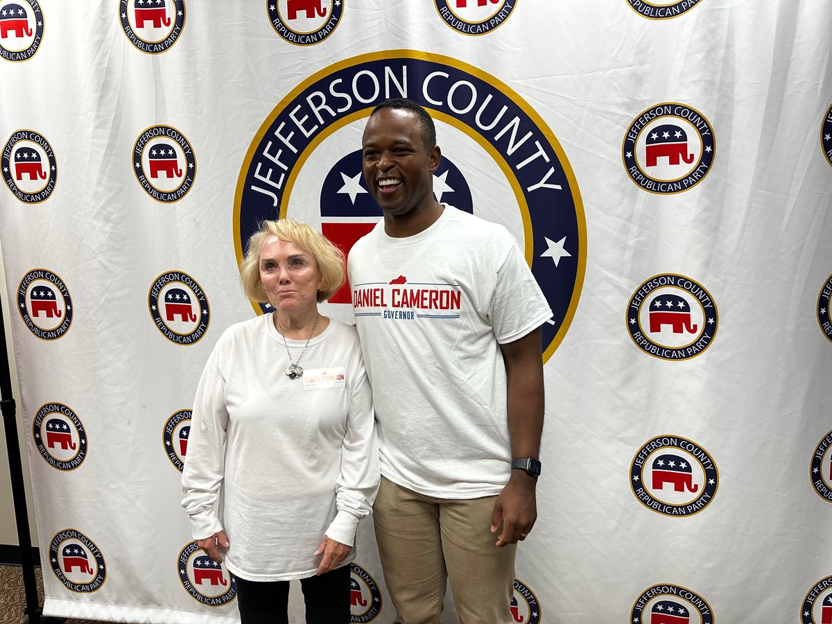 LouisvilleGOP's tweet photo. A great turnout for this morning's Super Saturday event at Louisville GOP HQ! #TeamCameron #KYGov
#danielcameron #danielcameronforgovernor
#kentucky #kentuckygovernor #ky #louisville #louisvilleky #jcrp #gop #republican #governorsrace #election #voting https://t.co/eL1my2y2y9