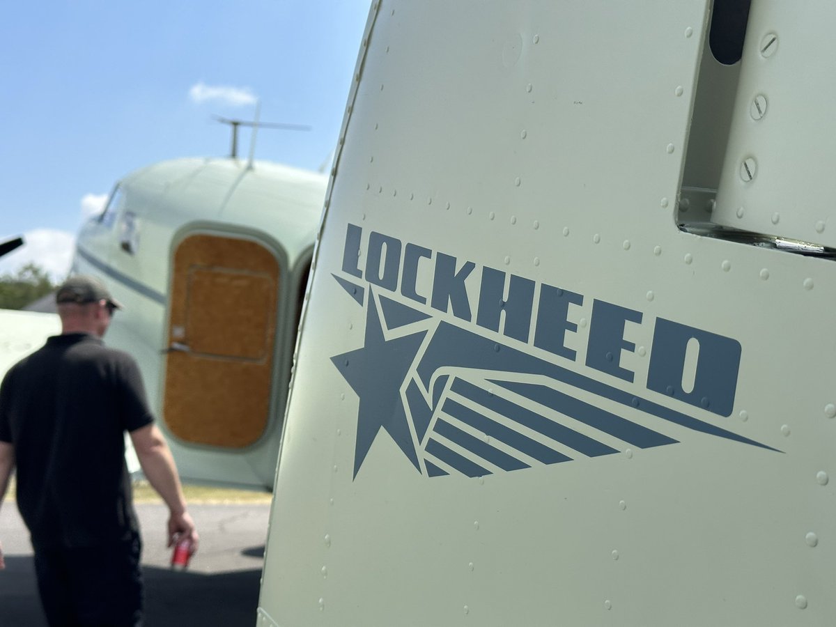 Well, this was cool… thanks for the close look <a href="/FighterAvUK/">FighterAviationUK</a> #avgeek - a brilliant day at the <a href="/BBSAirport/">Blackbushe Airport</a> Air Day