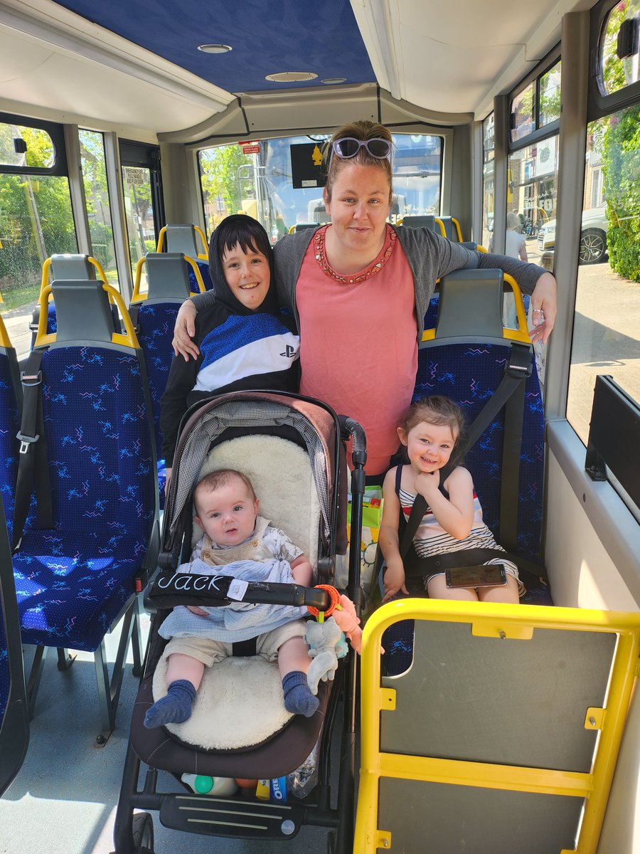 AdamLethbridge's tweet photo. Had a great morning driving the @woctbuses bus in Carterton this morning, and it was great to meet Naomi, Noah, Violet and baby 'beamer' Jack!
Just a few of our lovely passengers... thank you for riding with us! π
#communitytransport #localbuses #sunnyday https://t.co/RcoNhf1Sek