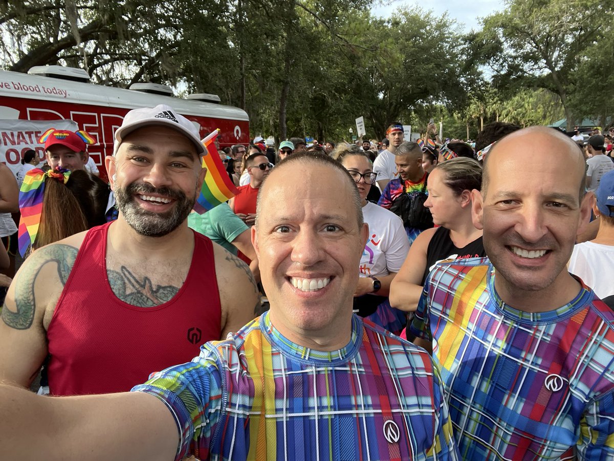 StevieAndLane's tweet photo. Did the 4.9K #CommUNITYRainbowRun today supporting the @onePULSEorg. Beautiful morning for a #run #running in @VisitOrlando @citybeautiful!
Great to see our friend Pete @runnerguy262 there! #RunForThrBling! #RunOrlando https://t.co/F1NlQwn2ny