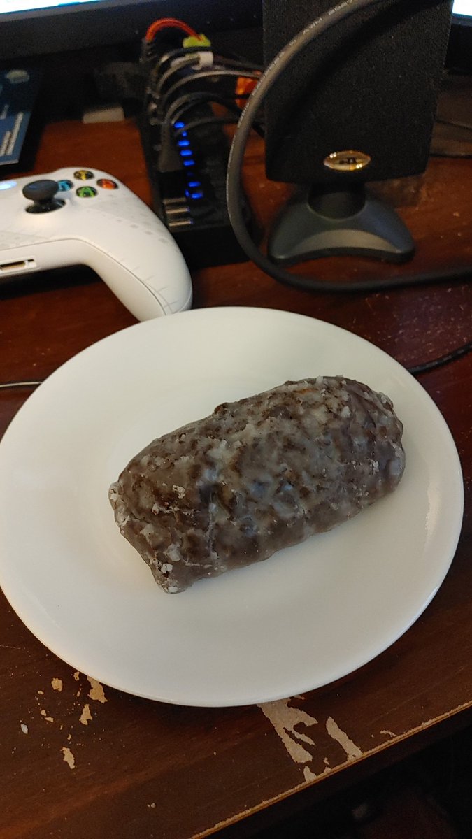 geekwithscarves's tweet photo. Waited 9 years for its triumphant return! (Even if it is temporary) The #walnutCrunch was my bar none fave donut at #TimHortons when it was on the line, so I knew I had to get at least one while it was back https://t.co/c3u74N7HGv
