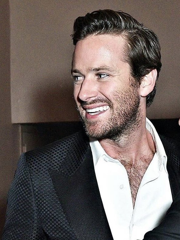 To see him smile unrestrainedly....
#ArmieHammer