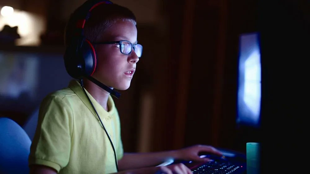 3 signs your #kids may be #hackers and what to do about it
buff.ly/3q7PdJO 
#DigitalParenting #DigitalLife #OnlineSafety #OnlineChildSafety #tech #internetDangers