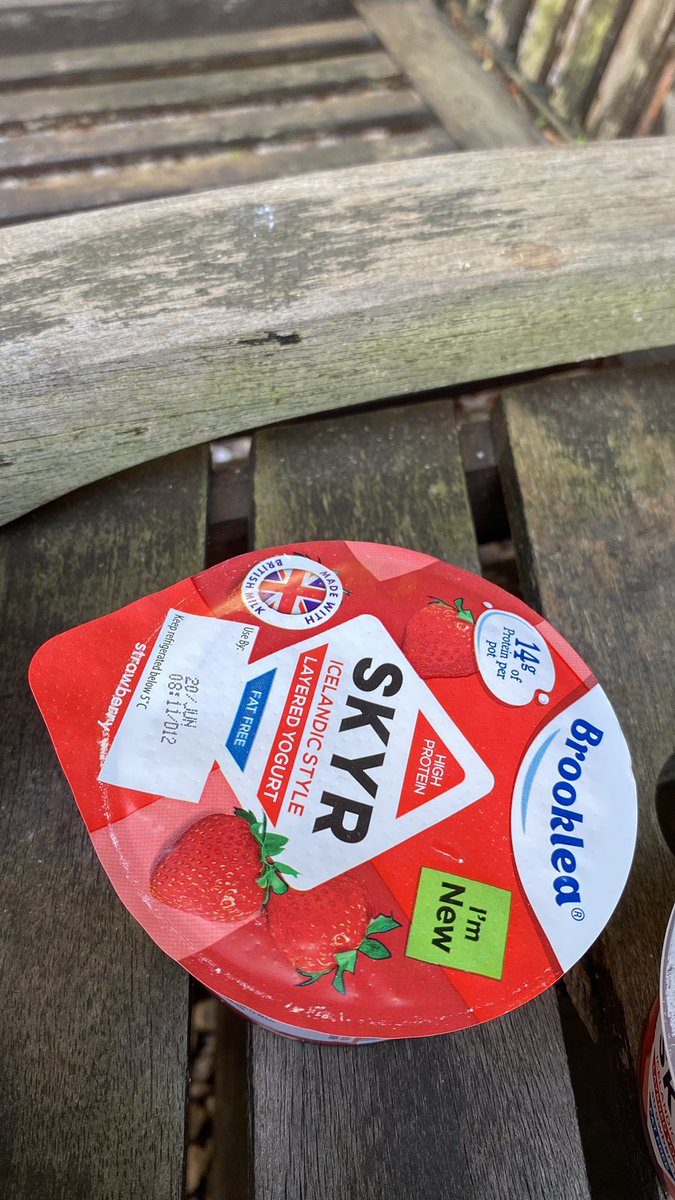 BPSYT1's tweet photo. @MarkCassidy82 @AldiUK I recommend these ones, double the price but actually taste really good. 14g of protein too so 3 a day is fine. Similar sugar content as well https://t.co/17Z3bqqqrU