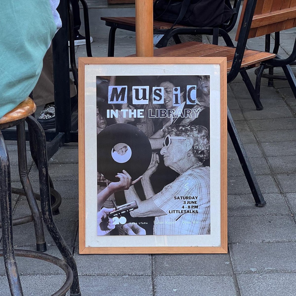 littletalksubud's tweet photo. Music in the library series: vinyl + cassette tape! https://t.co/NI16BK5iBq