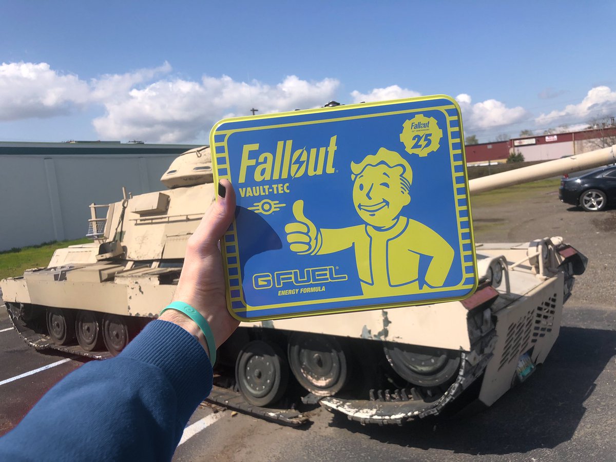 GGPineapples's tweet photo. 🚨 #GSQUAD GIVEAWAY 🚨

Giving away a brand new 
@GFuelEnergy x @Fallout  Collectors Tin!!
Courtesy of the GSQUAD OG @antics05 👑 Drawing on 6/10🗓️

To enter you must:

• RT this tweet (for picker)
• Follow @antics05 &amp; @GFuelEnergy 
• Wish @antics05 a HAPPY BIRTHDAY below! ⬇️ https://t.co/SNDfTepKT3