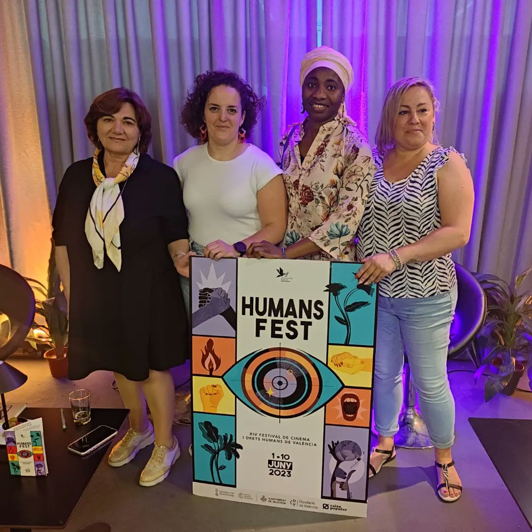 HumansFest's tweet photo. Esta mañana hemos inaugurado los #vermutshumans con un coloquio moderado por @Pilar_Almenar y compuesto por Carmen Serrano, Emma Larreta y @AminataSoucko centrado en la lucha de las mujeres. 💜💪🏼 ¡Gracias a todas las personas asistentes y al @MuVIM por cedernos el espacio! https://t.co/RBjx91JFag