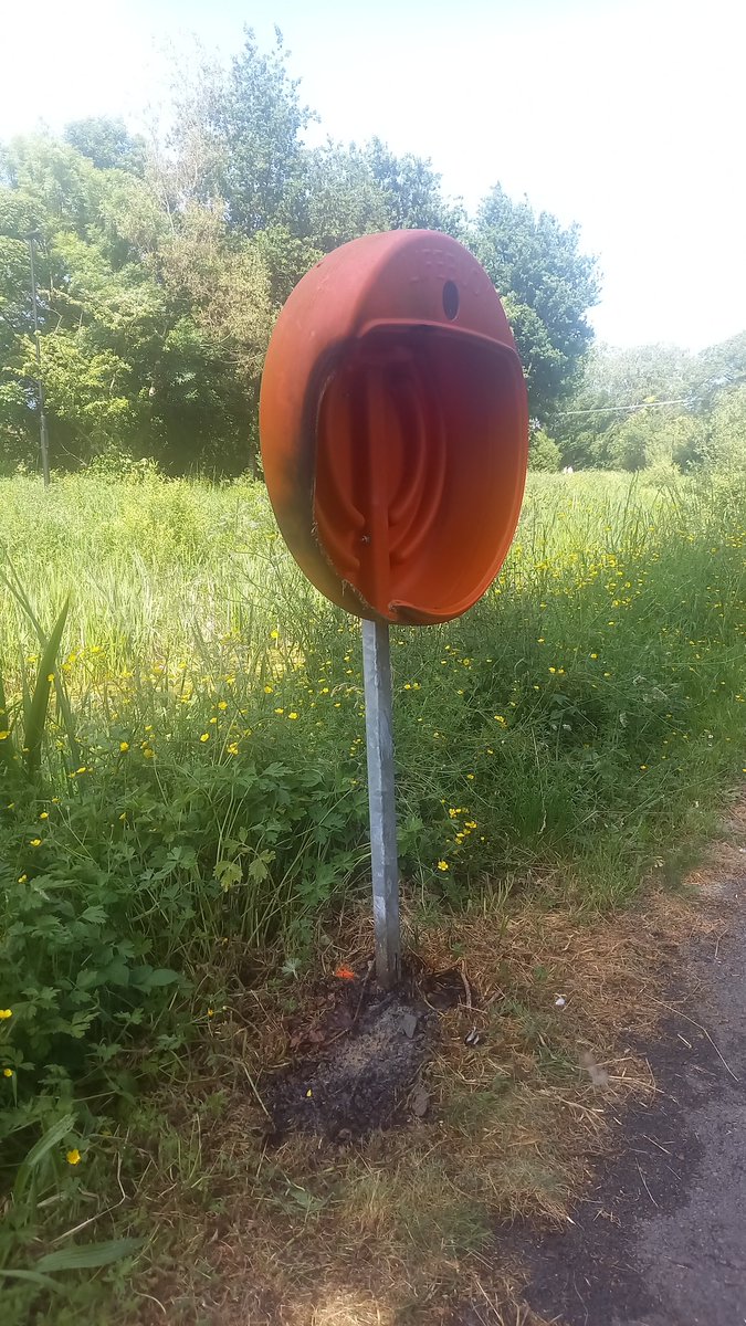 This Ringbuoy and it's housing unit was set on fire today. Imagine having to report that. Life saving equipment..set on fire! 
Please leave life saving equipment alone. You never know when it may be needed to save a life. 
Thanks to the Fire Service for their quick response.