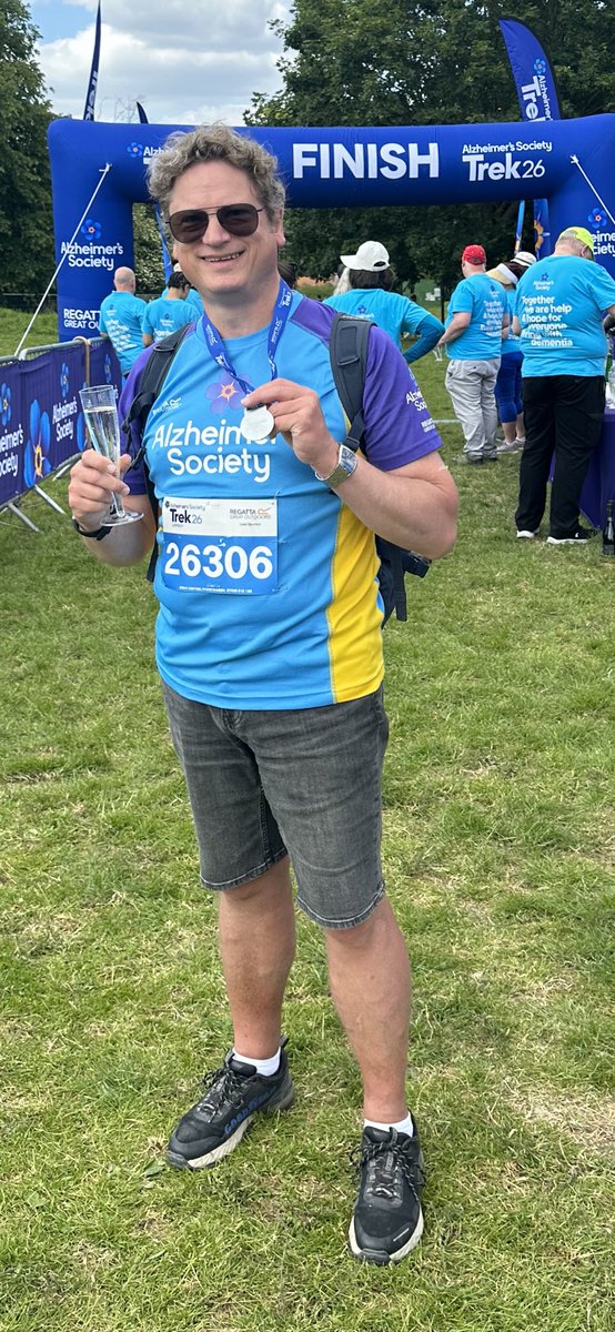 All done! Thanks so much for all the support, retweets and donations. If you were waiting to see if I’d manage it, now’s your moment: justgiving.com/fundraising/ne…
Huge well done to @alzheimerssoc #Trek26 fundraising and events staff and volunteers for a fantastic event.
