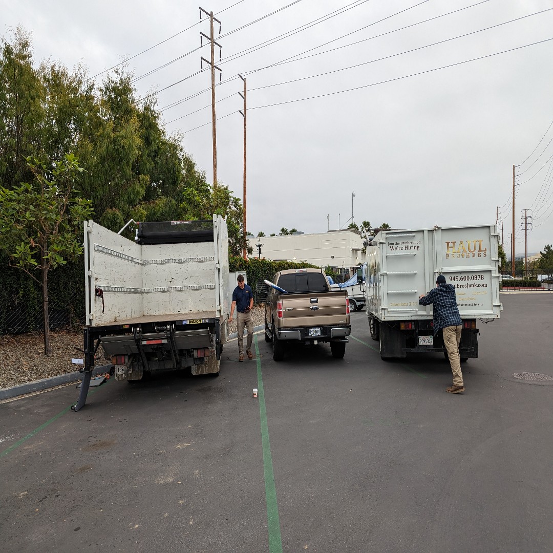 Good morning from Haul Brothers! Gonna be a good day! #Brothers #removal #furniture #today #Haul #haulbrosjunk #goodwill #call #donations #ranchosantamargarita #laderaranch #lakeforest #sanclemente #sanjuancapistrano #danapoint #lagunabeach #ondemand #sameday #recycling #nearme