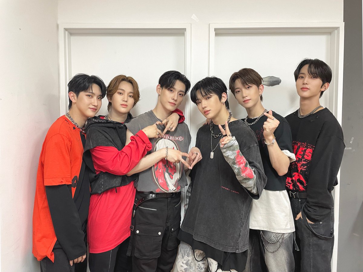 [#TT]
TNX Today | 230603
🎞 M2 Exclusive Performance <Performance37> 'Love or Die'

#TNX #TheNewSix #더뉴식스
#BOYHOOD #KickIt4Now #230607_6pmKST
#피네이션 #PNATION