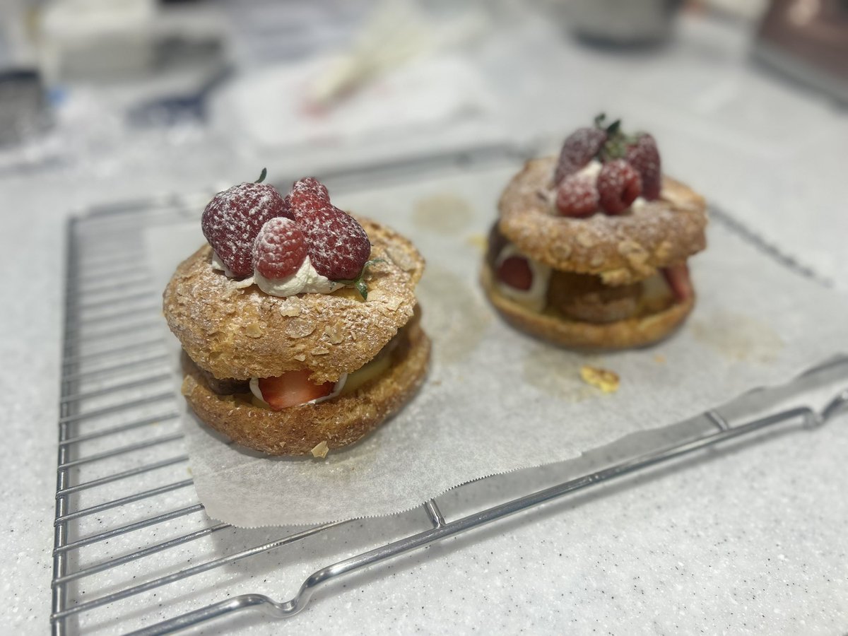 nhcrm's tweet photo. 花嫁修行で料理教室通い始めた😄😅 https://t.co/IwrNT4mWI6
