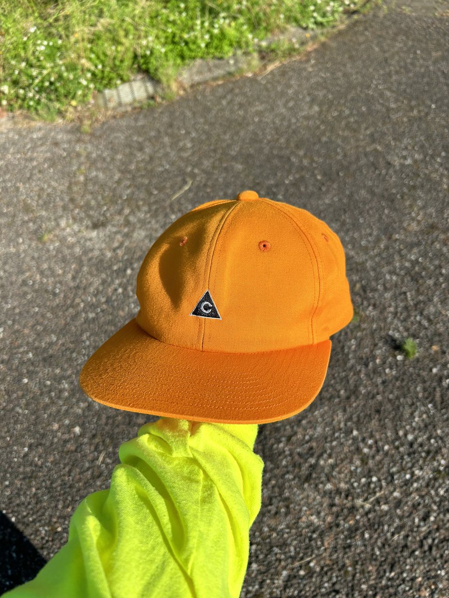 nobiyamamoto's tweet photo. 派手✨グリーン🫛おじさん🥸
#ノビコーデ
🧢: #theモンゴリアンチョップス
👕: #beamst × #PUTS × #winicheandco🧥: #wego
🩳: #bott
👟: #adidas https://t.co/lsxpoUC8cA