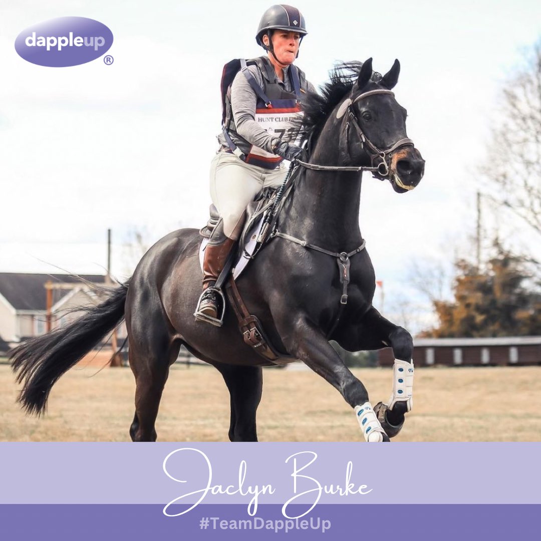 DappleUpHorses's tweet photo. Dapple Up Sponsored Rider @BurkeEquestrian and ADARA preparing for flight!! 🚀

#dappleup #eventer #eventing #equestrian #horse #flight #takeoff #horseshampoo #shampoo #essentialoils #kyproud #madeintheusa https://t.co/9JlqjhAOGj