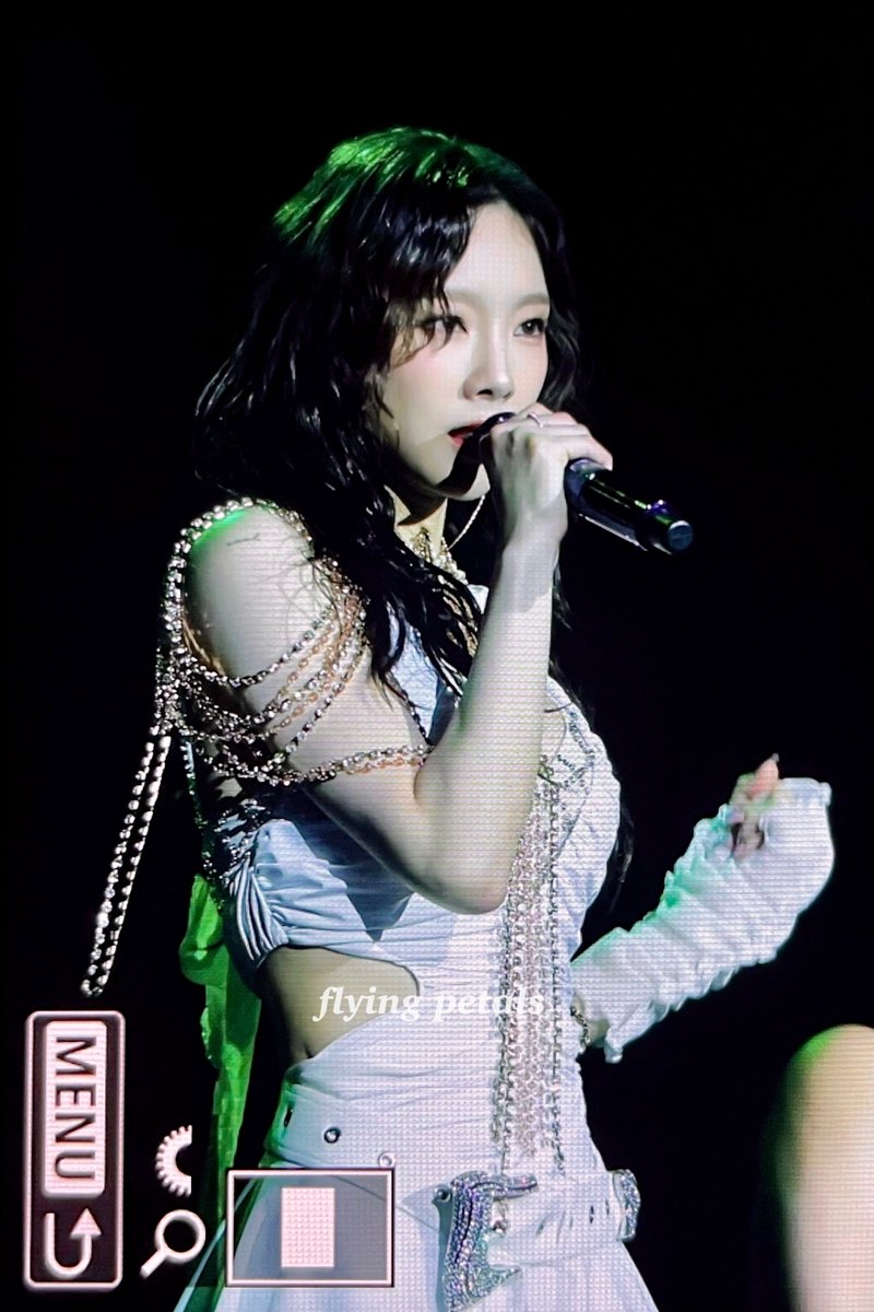 flying_petals's tweet photo. 230603 The ODD Of LOVE❤️‍🔥
#태연 #taeyeon https://t.co/d1imuJH0gv