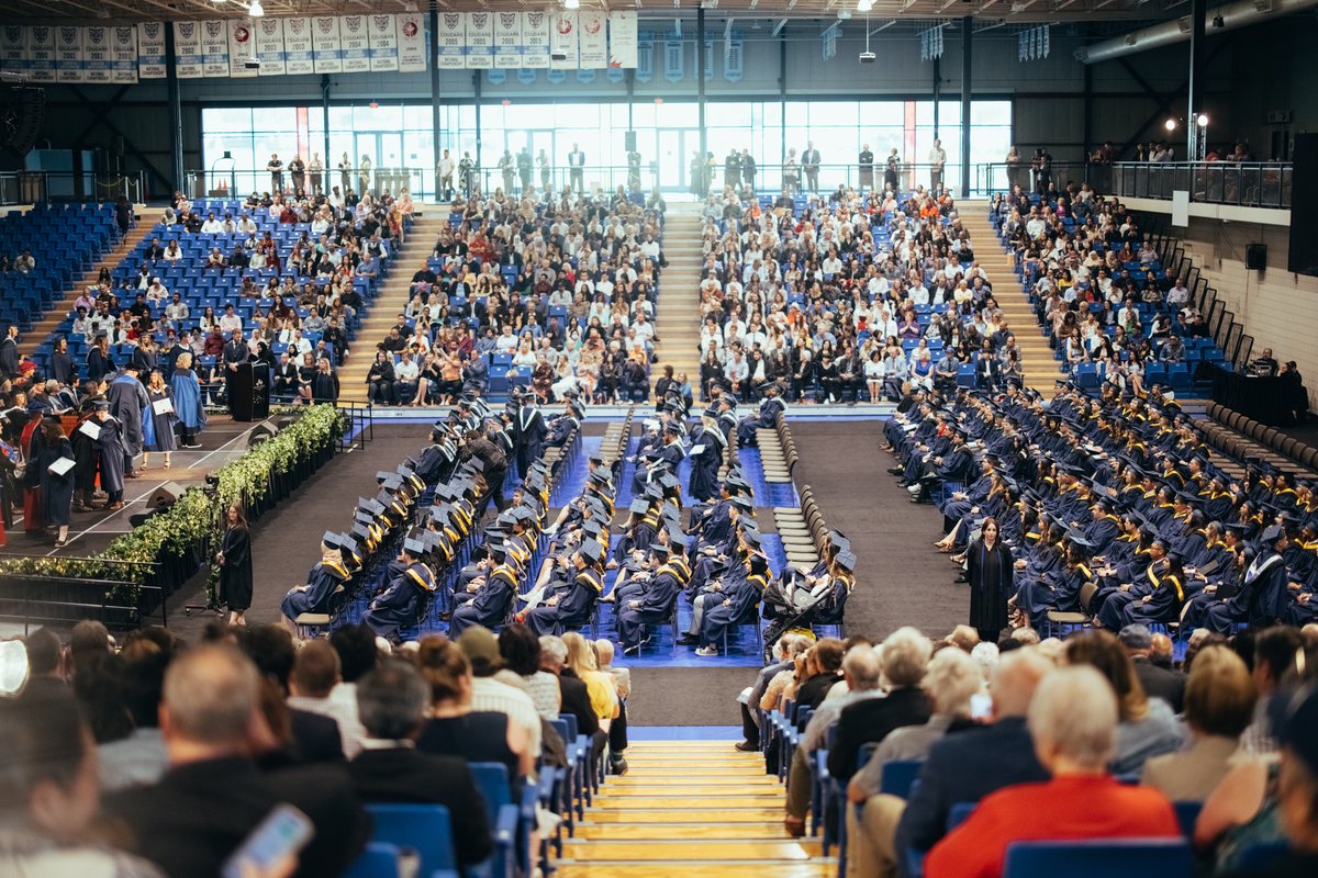 MountRoyalU's tweet photo. Congratulations, class of 2023!
MRU was proud to see more than 2,200 graduates complete their degrees and diplomas this academic year — one of the largest graduating classes ever. #MRUgrad Read the full Convocation 2023 story: https://t.co/A6HBW8N94P https://t.co/wcMNUIv6Ht