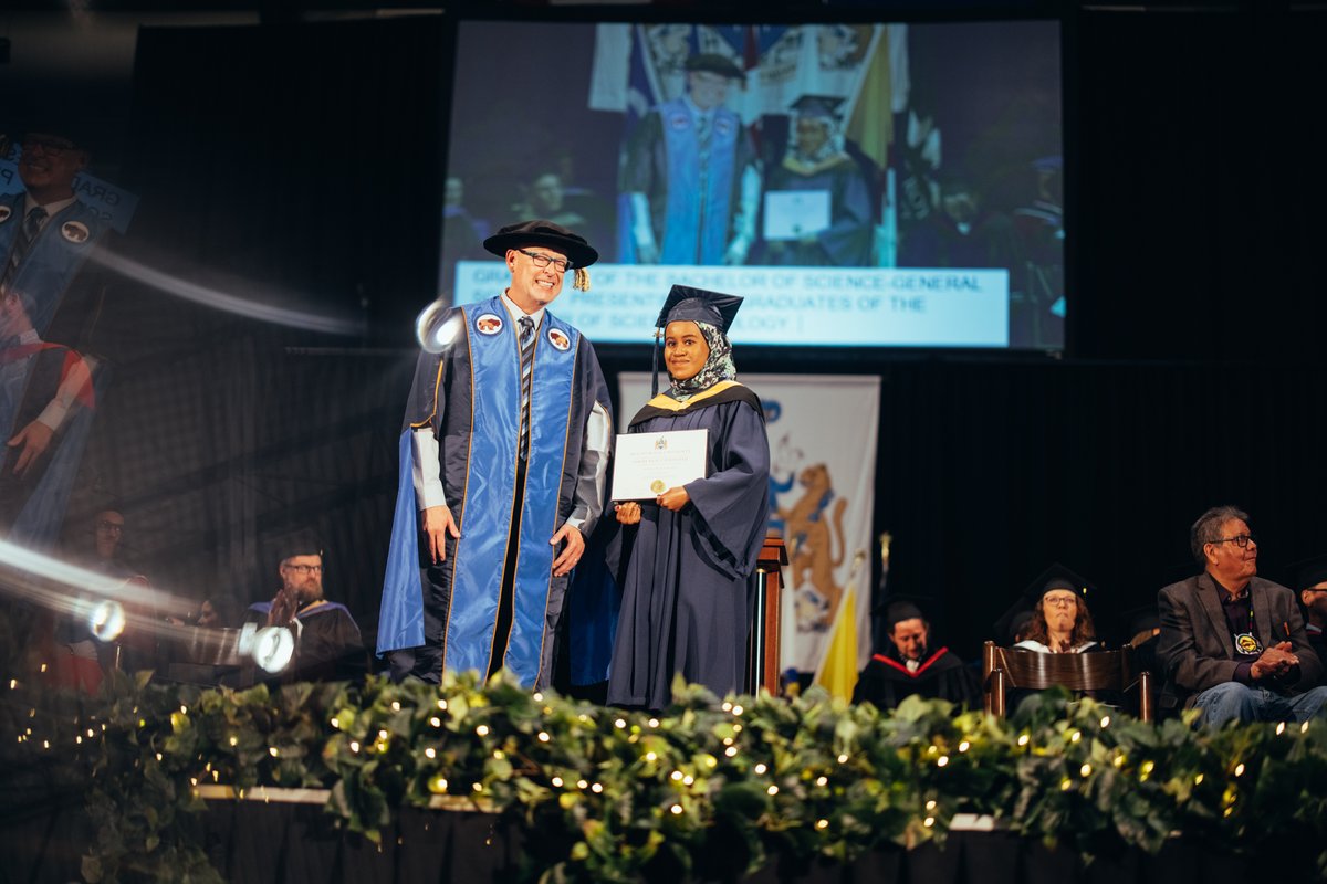 MountRoyalU's tweet photo. Congratulations, class of 2023!
MRU was proud to see more than 2,200 graduates complete their degrees and diplomas this academic year — one of the largest graduating classes ever. #MRUgrad Read the full Convocation 2023 story: https://t.co/A6HBW8N94P https://t.co/wcMNUIv6Ht