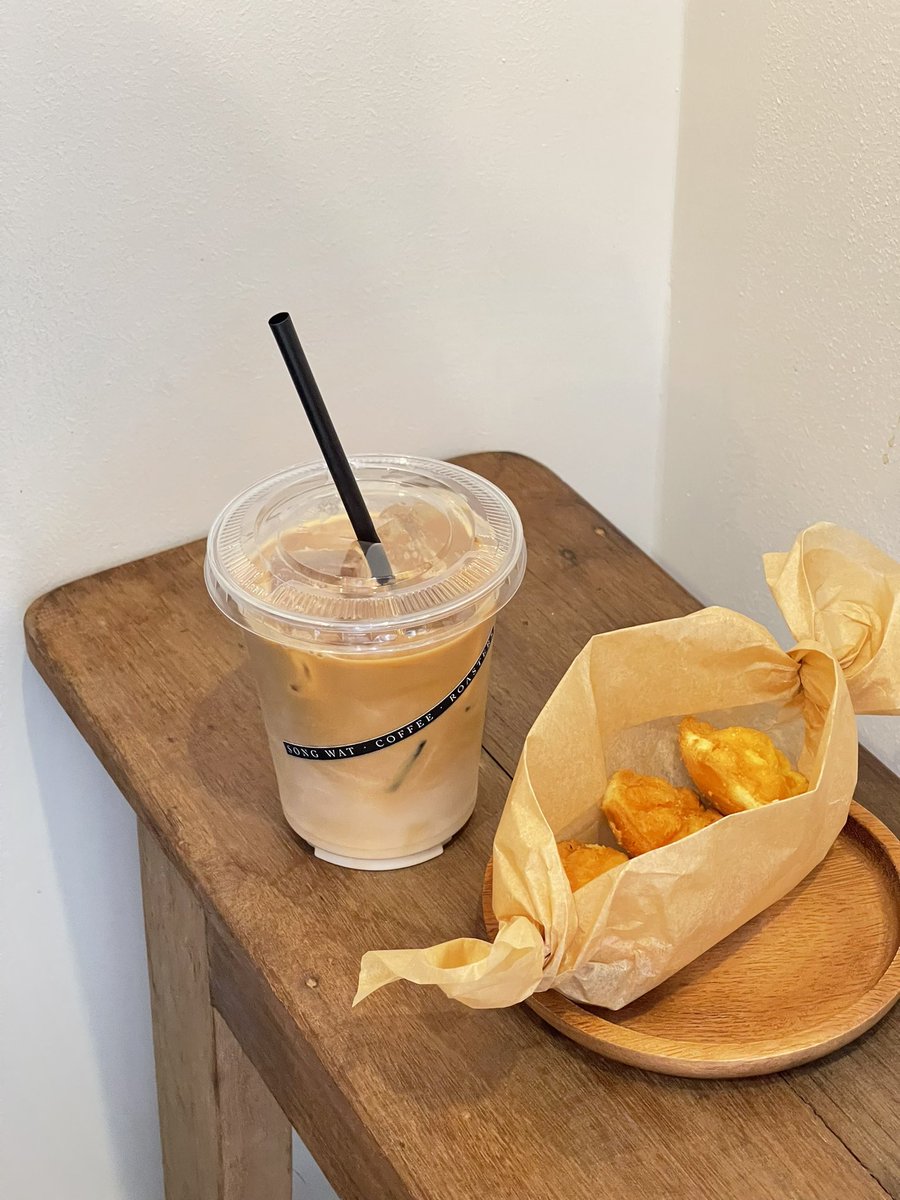 panphumfah's tweet image. My favorite coffee shop ❤︎

Songwat coffee roaster
Karo 
Blackhills 
Onibus 

#bkkmenu #cafe #Coffee #bkkcoffee #คาเฟ่ #バンコクカフェ