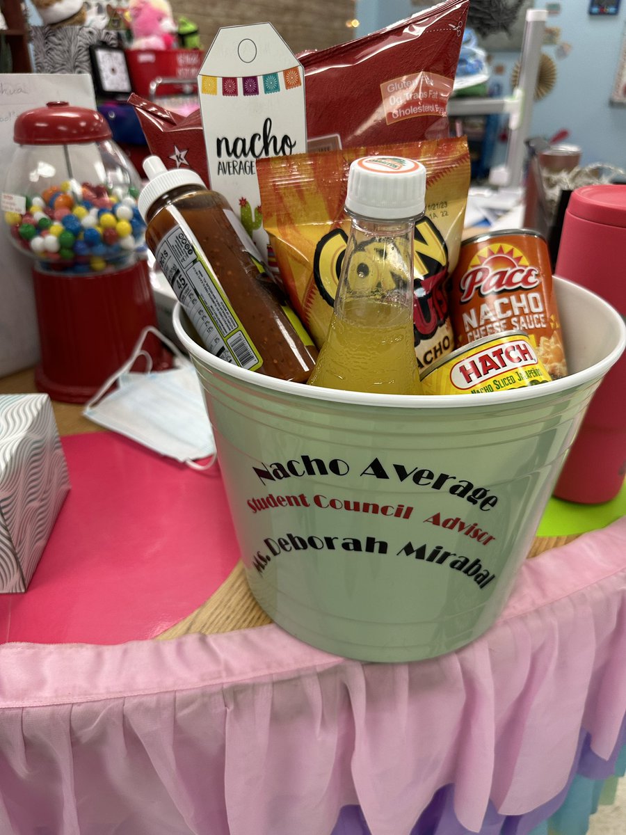 SparklesKind's tweet photo. #nachoaverage #teacher ! I love this cute gift from our SLP and her daughter! #StudentCouncil #Sponsor #students I love teaching and sponsoring Student Council !! https://t.co/R9b9md9VCA